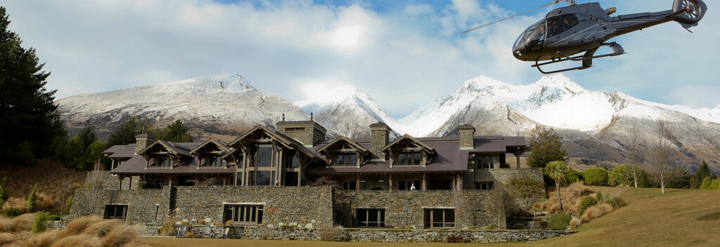 Blanket Bay Luxury Lodge